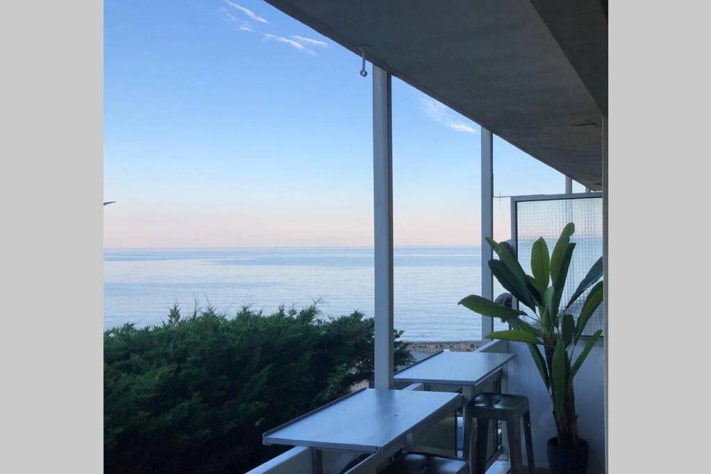 Charmant Studio Avec Terrasse Vue Mer A 50 M Sainte-Maxime Eksteriør bilde