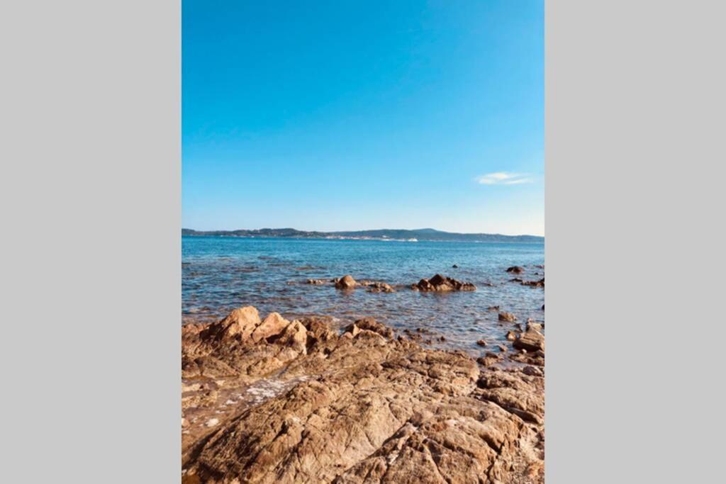Charmant Studio Avec Terrasse Vue Mer A 50 M Sainte-Maxime Eksteriør bilde