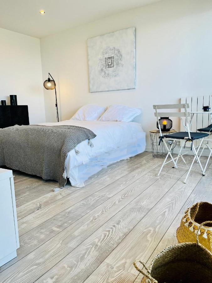 Charmant Studio Avec Terrasse Vue Mer A 50 M Sainte-Maxime Eksteriør bilde